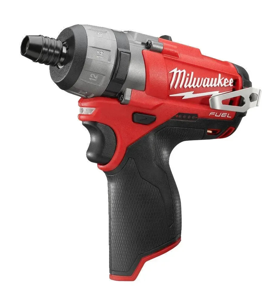 Milwaukee ruuvinväännin M12 CD-0 - Puutarhakone