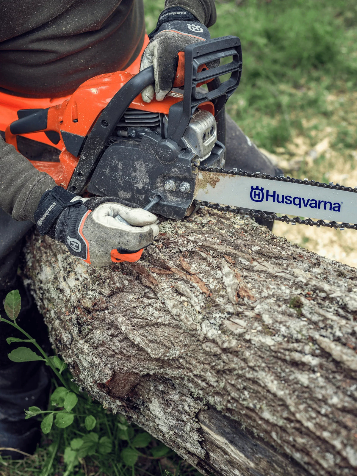 Husqvarna 135 Mark II moottorisaha 14" - Puutarhakone