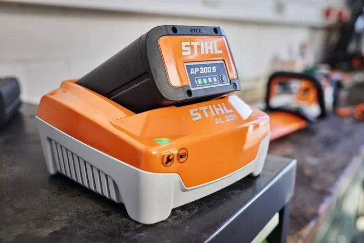 STIHL akkuruohonleikkuri RMA 2.2 RPV -setti - Puutarhakone