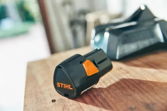STIHL HSA 40 pensasleikkuri -setti - Puutarhakone