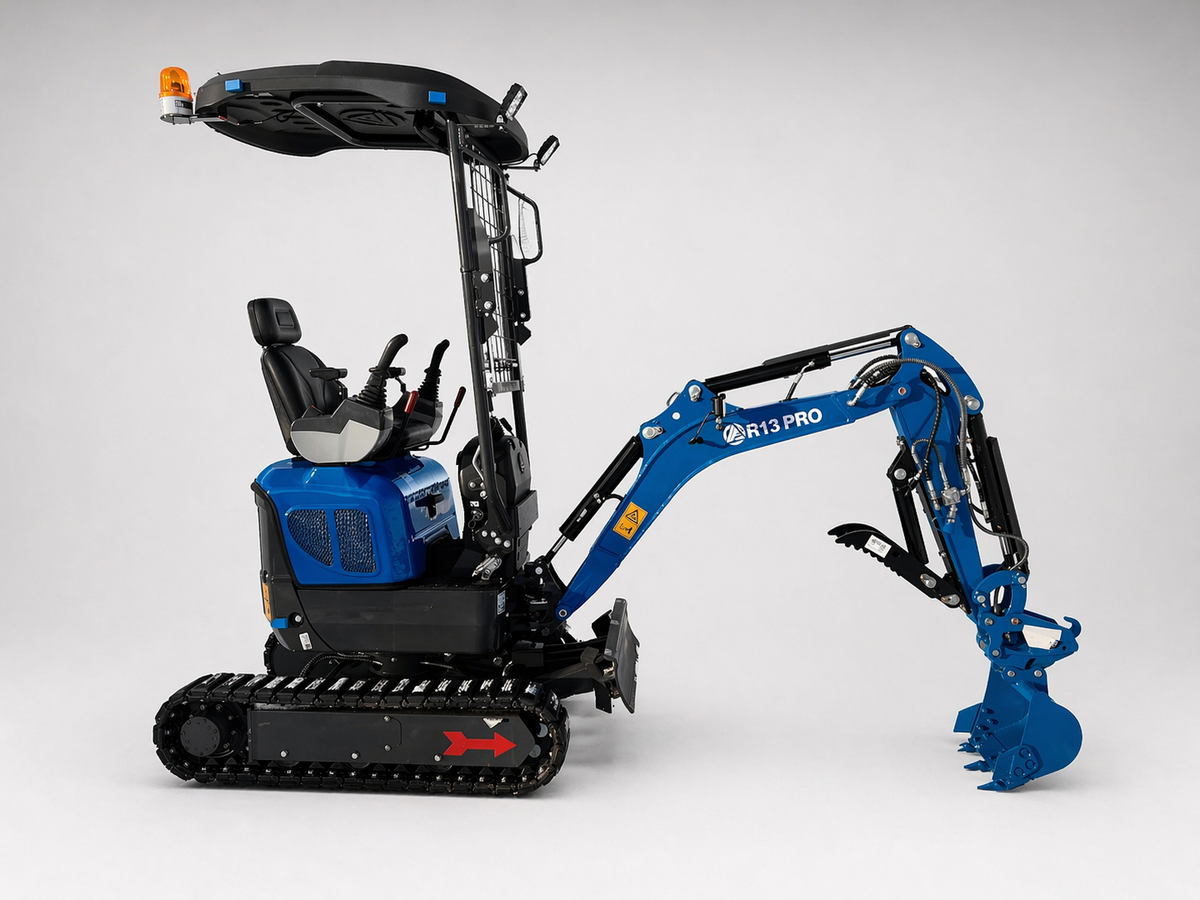 Rippa R13 minikaivinkone -Kubota D722 3-sylinterinen moottori
