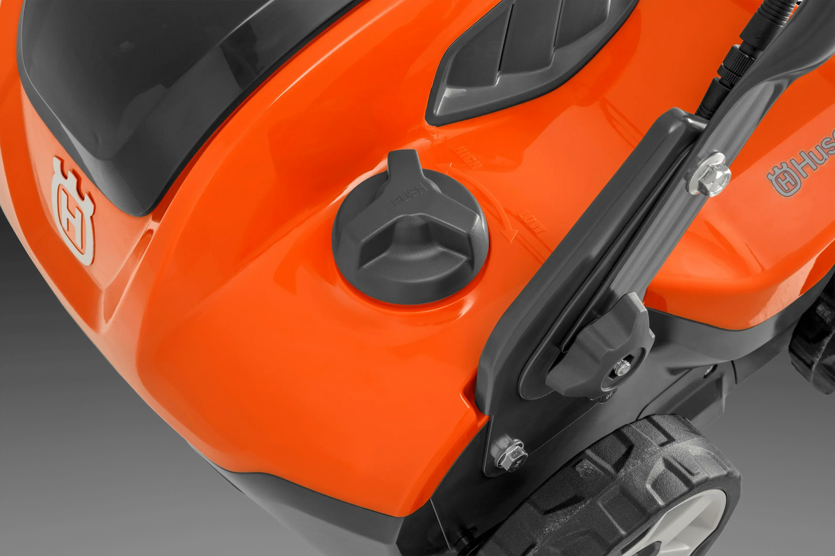 Husqvarna S 138i nurmikonilmaaja -setti - Puutarhakone