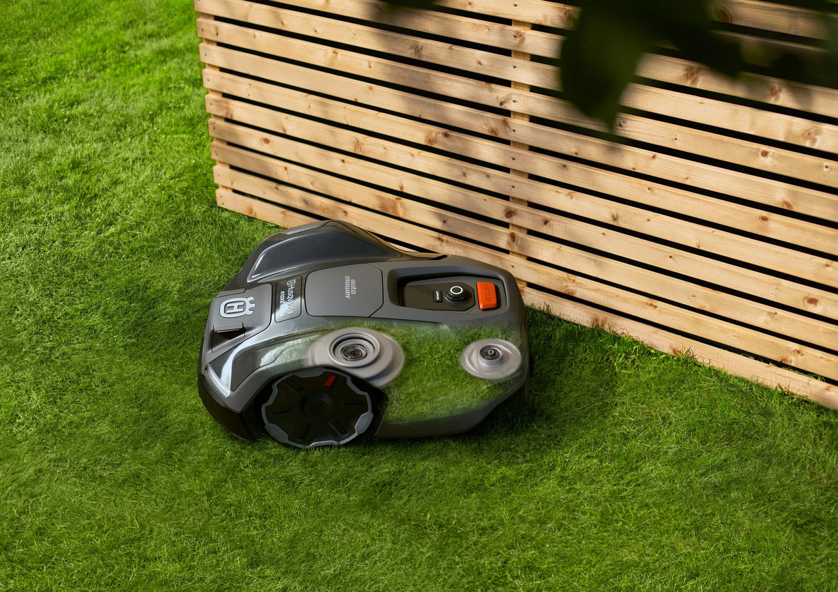 Husqvarna Automower 305E Nera robottileikkuri