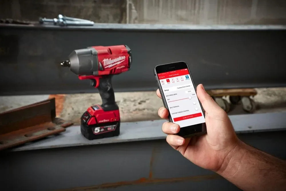Milwaukee M18 ONEFHIWF12-0X iskevä mutterinväännin -runko - Puutarhakone