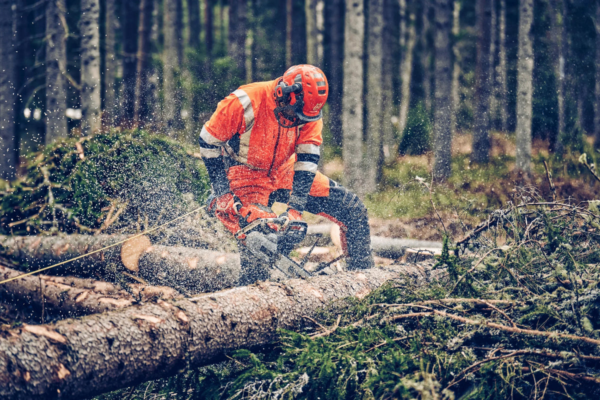 Husqvarna 560XP Mark II moottorisaha 15" - Puutarhakone
