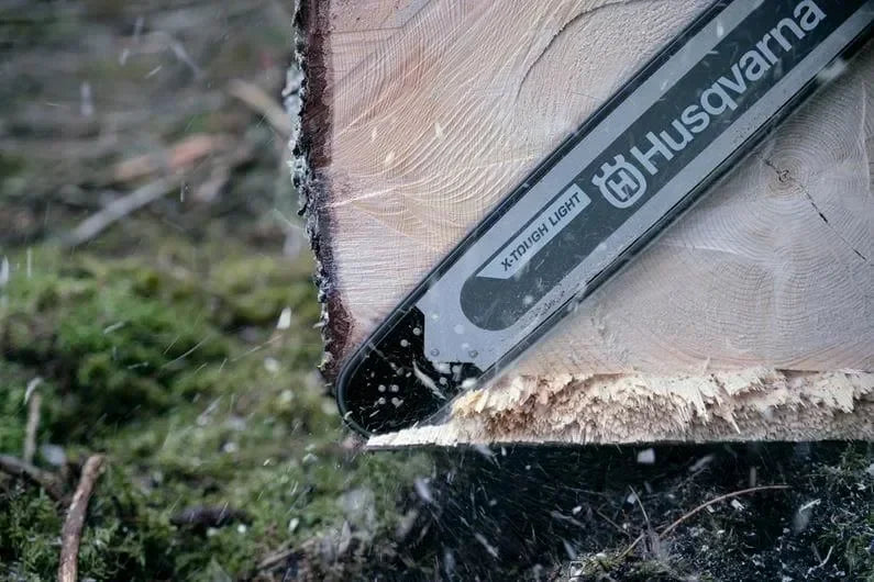 Husqvarna terälevy X-TOUGH Light 3/8" 1.5mm - RSN iso sovite 20" - Puutarhakone