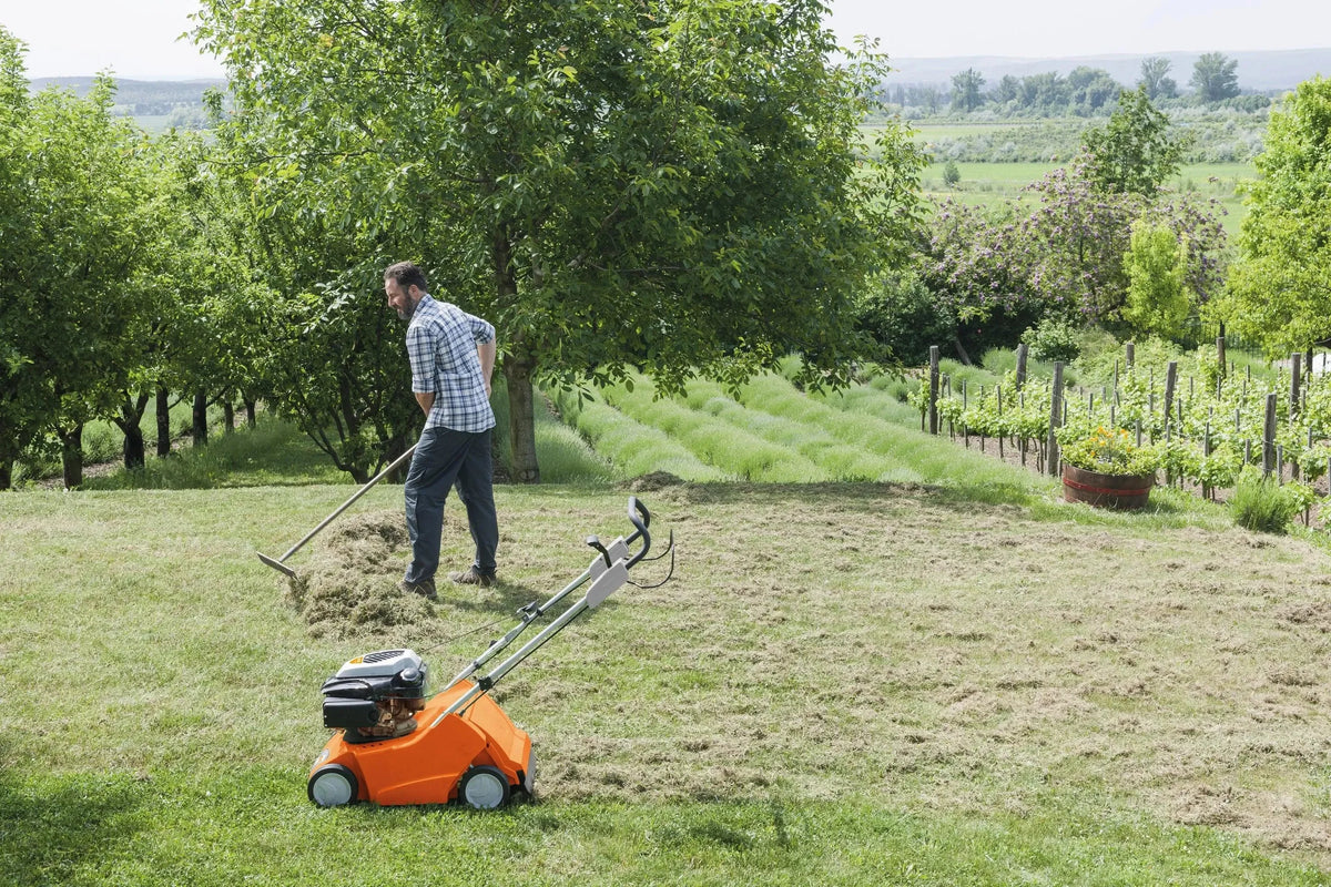 STIHL RL540 nurmikon ilmaaja / sammaleen repijä - Puutarhakone