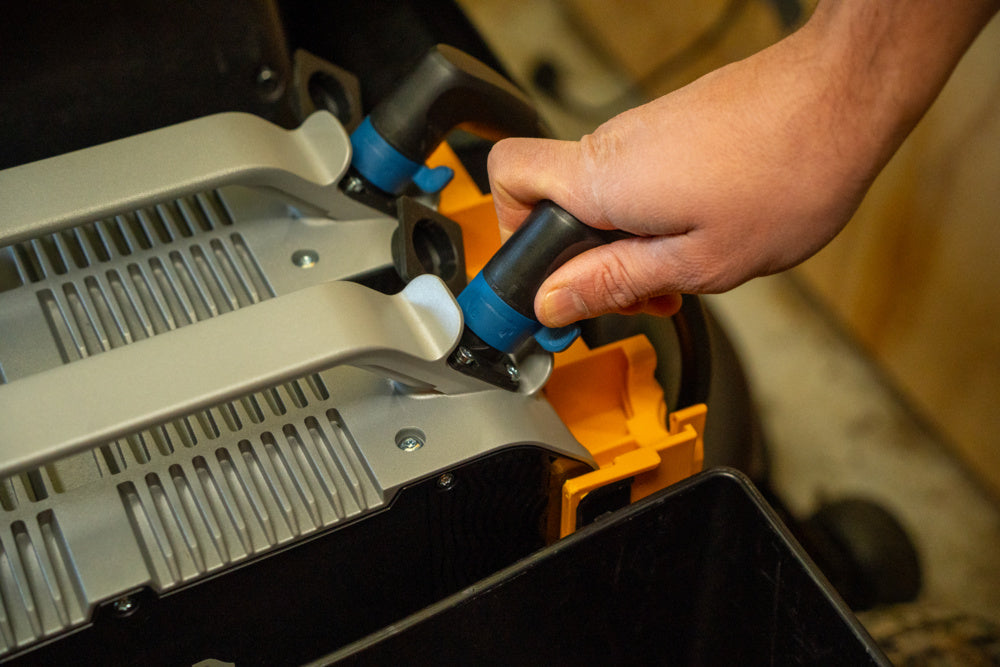 Stiga akkuleikkurin 18A Pro pikalaturi