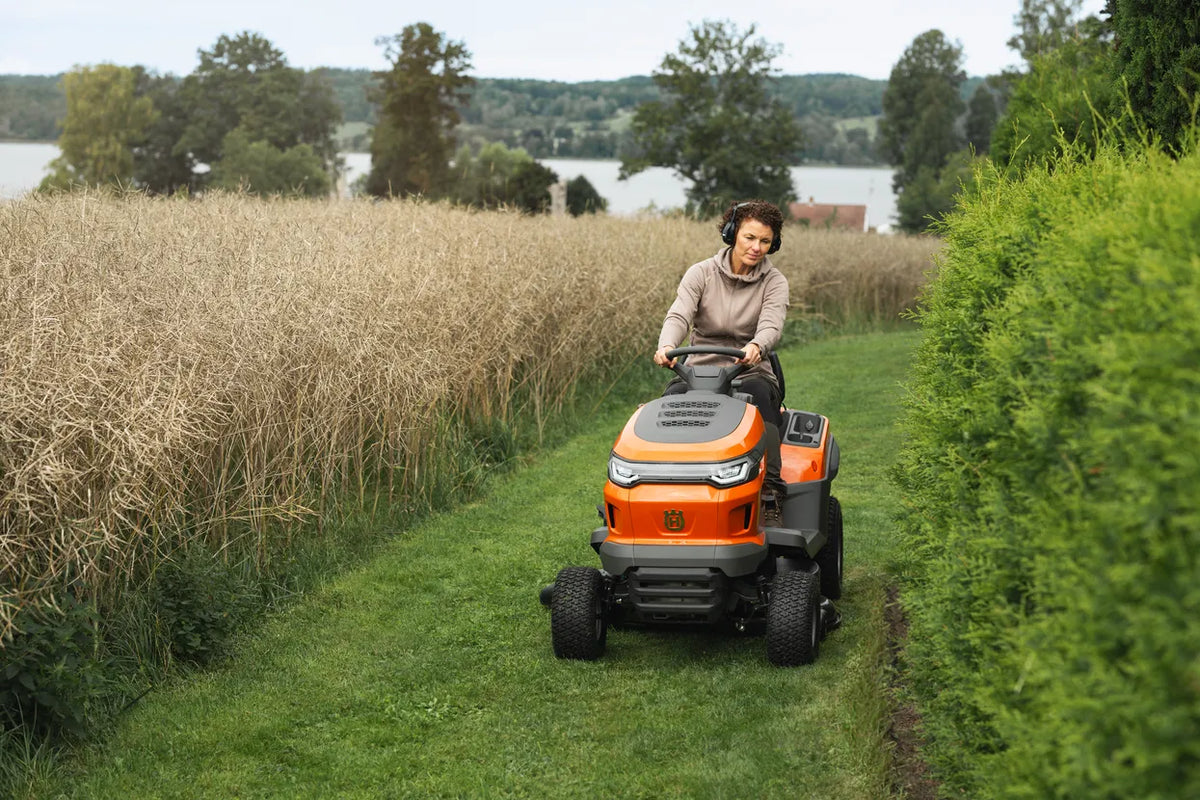 Husqvarna TS215T ajoleikkuri