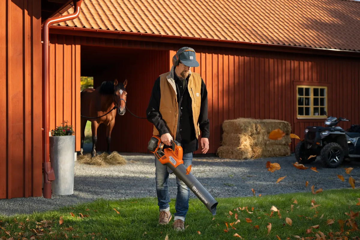 Husqvarna 335iB akkupuhallin -runko