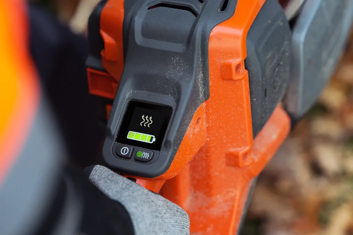 Husqvarna 550i XP 15" akkumoottorisaha -9Ah setti