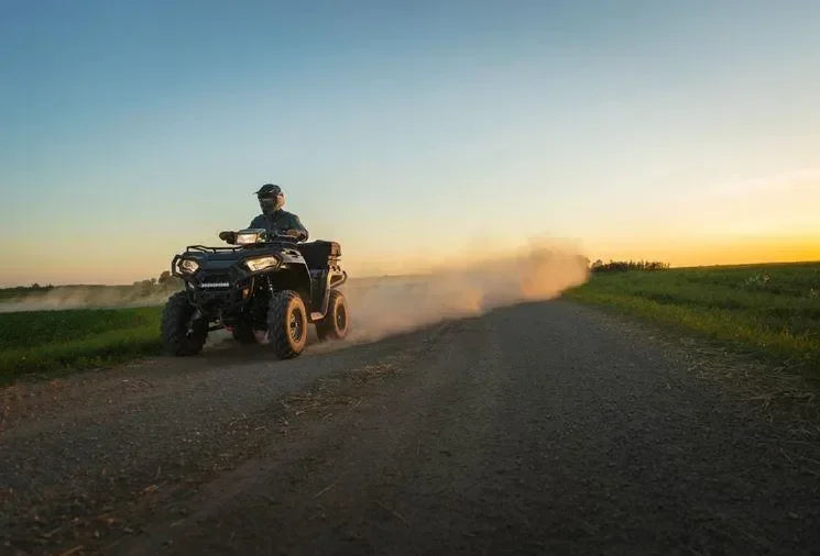 Polaris takalaatikko Rear Rigid Box - Puutarhakone