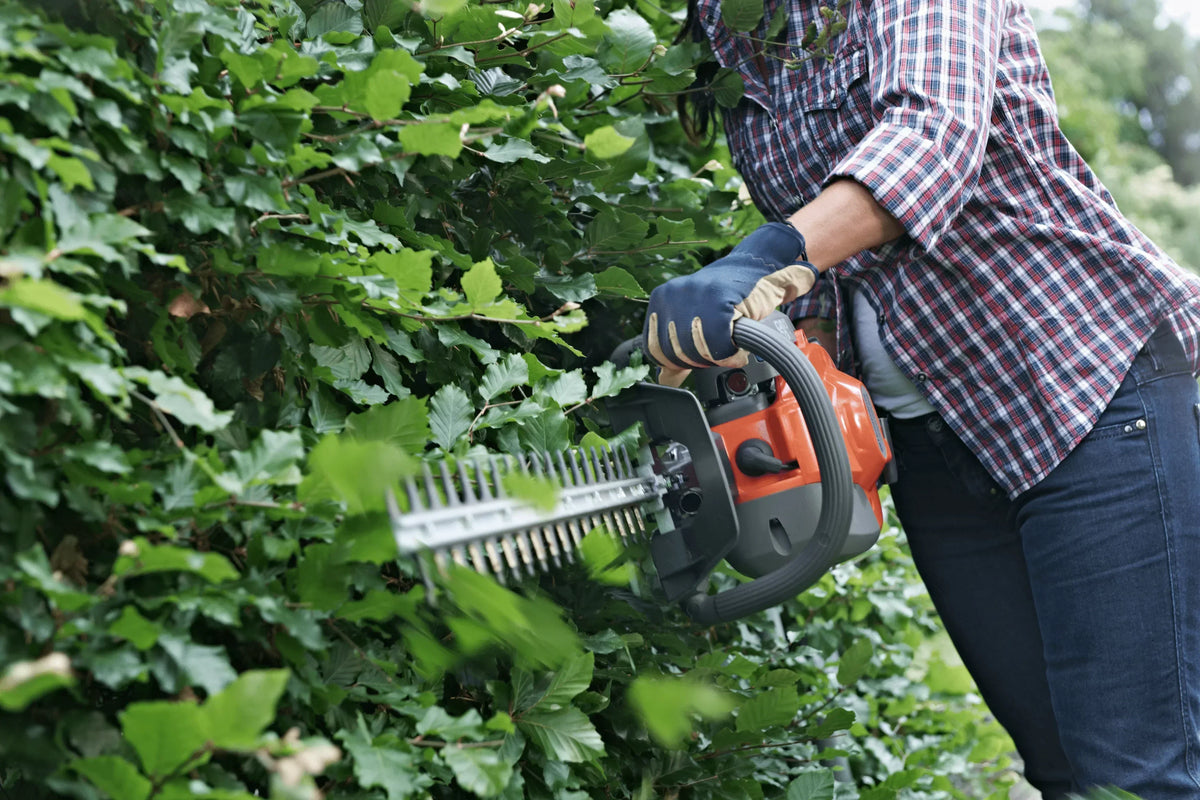 Husqvarna 122HD60 pensasleikkuri - Puutarhakone