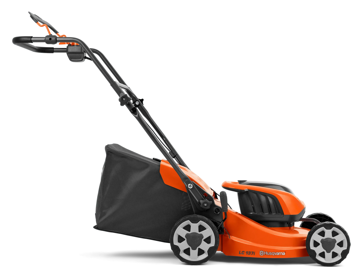 Husqvarna LC 137i akkuruohonleikkuri -setti - Puutarhakone