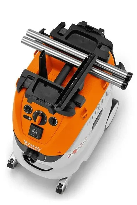 STIHL SE 133 Märkä-/kuivaimuri - Puutarhakone