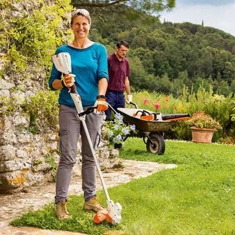 STIHL FSA 57 akkutrimmeri -setti - Puutarhakone